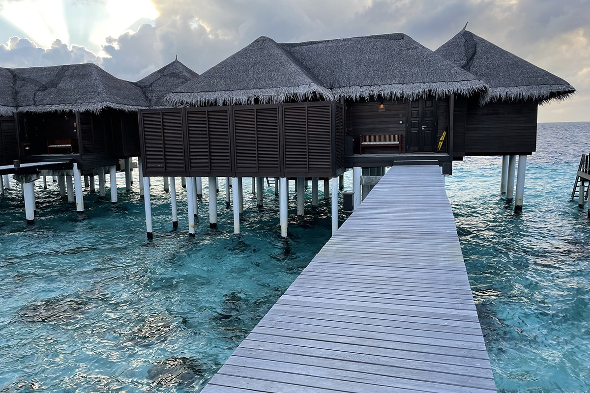 wooden-jetty-luxury-resort-baa-atoll-maldives-min